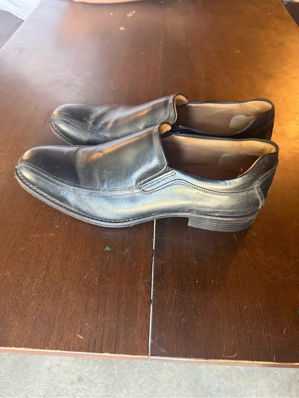 Johnston & Murphy Black Leather Slip-On Loafers